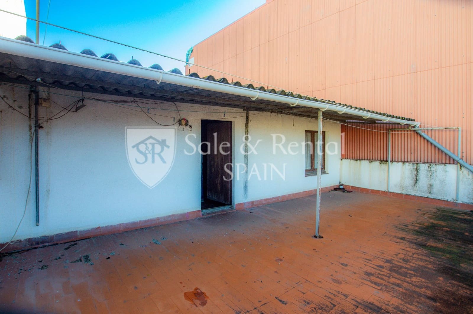4 soverom Kjedet enebolig til salgs i Blanes med garasje - € 449 000 (Ref: 10157176)