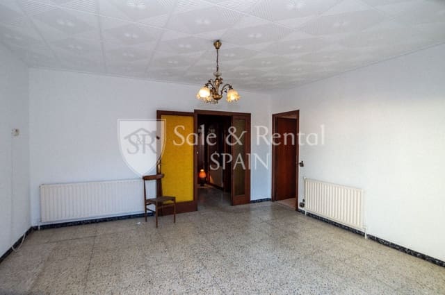 4 soverom Kjedet enebolig til salgs i Blanes med garasje - € 449 000 (Ref: 10157176)