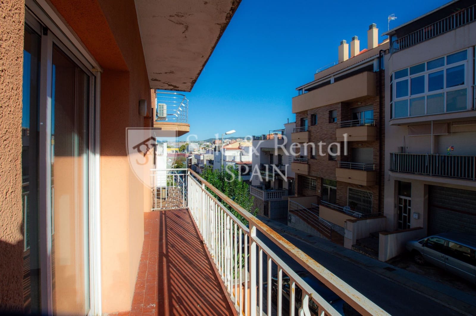 4 soverom Kjedet enebolig til salgs i Blanes med garasje - € 449 000 (Ref: 10157176)