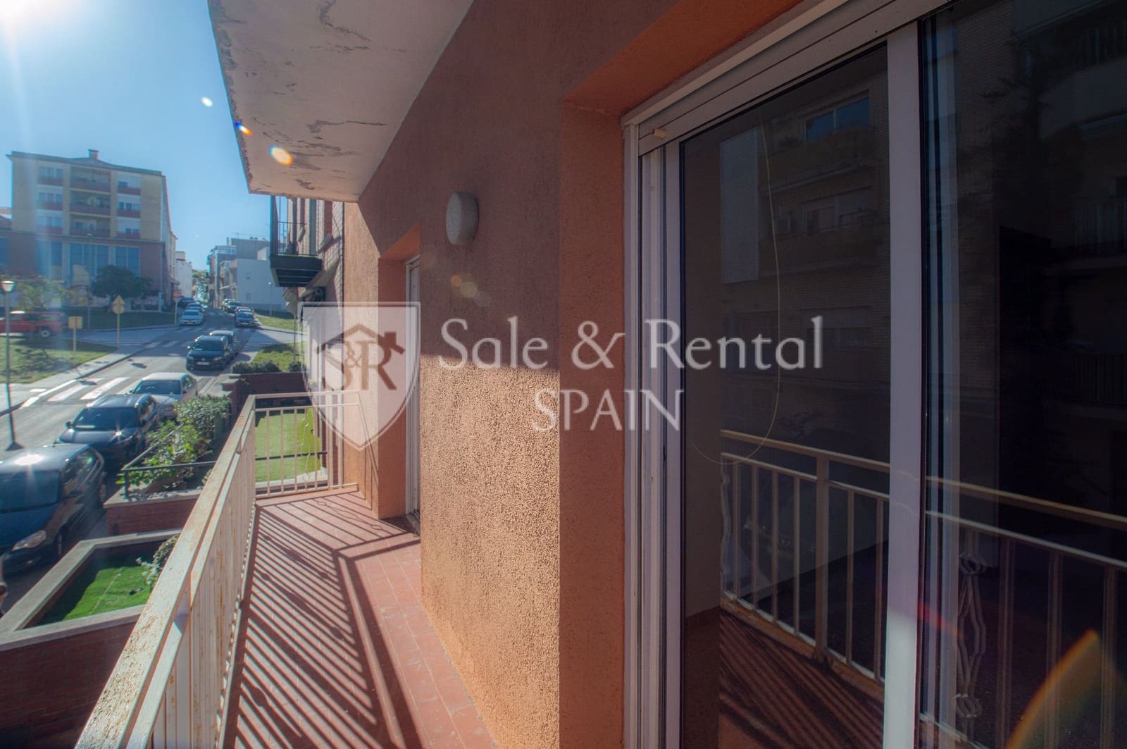4 soverom Kjedet enebolig til salgs i Blanes med garasje - € 449 000 (Ref: 10157176)