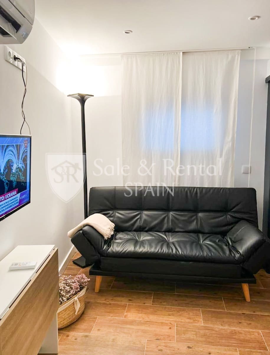 4 bedroom Semi-detached Villa for sale in Blanes - € 485,000 (Ref: 10158944)