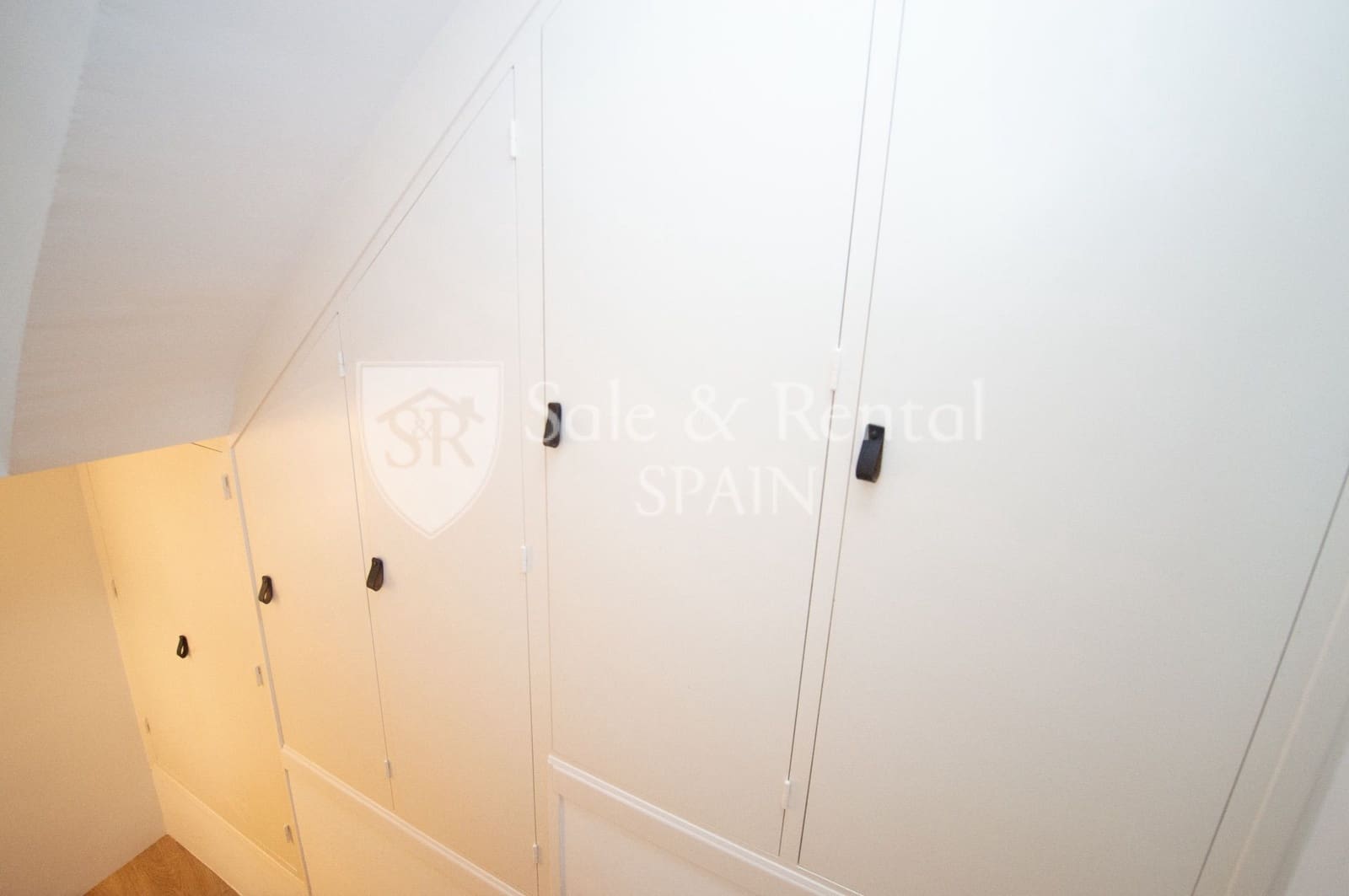 4 bedroom Semi-detached Villa for sale in Blanes - € 485,000 (Ref: 10158944)