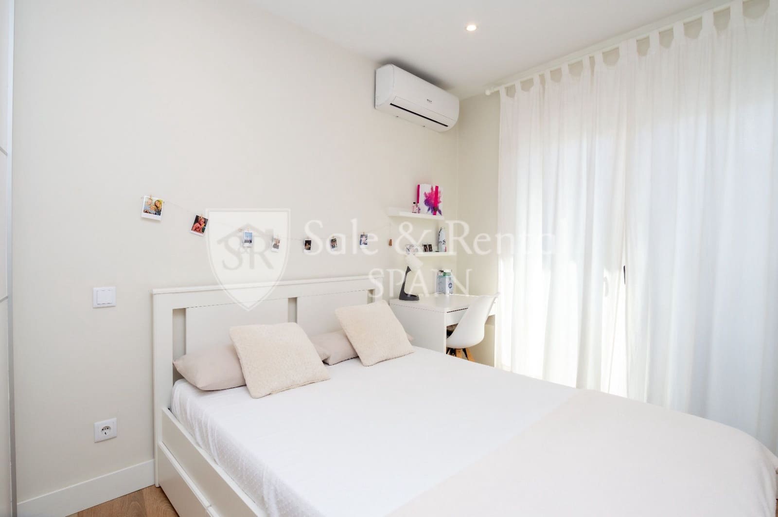 4 bedroom Semi-detached Villa for sale in Blanes - € 485,000 (Ref: 10158944)