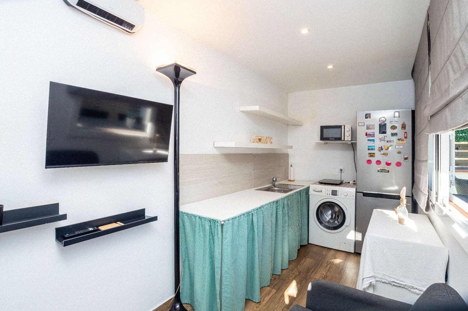 4 bedroom Semi-detached Villa for sale in Blanes - € 485,000 (Ref: 10158944)
