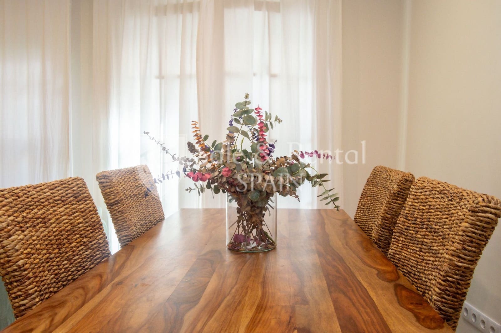 4 bedroom Semi-detached Villa for sale in Blanes - € 485,000 (Ref: 10158944)