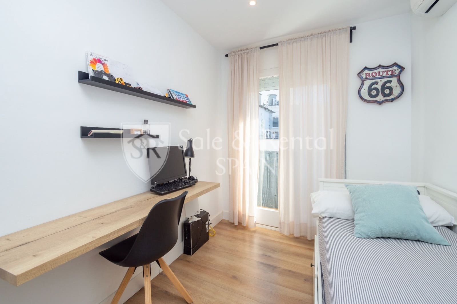 4 bedroom Semi-detached Villa for sale in Blanes - € 485,000 (Ref: 10158944)