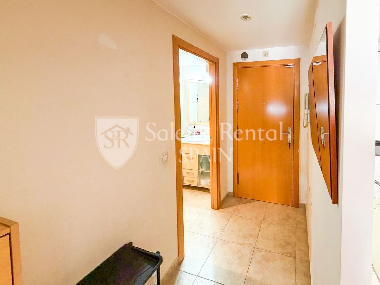 2 bedroom Flat for sale in Lloret de Mar with pool - € 260,000 (Ref: 10176265)
