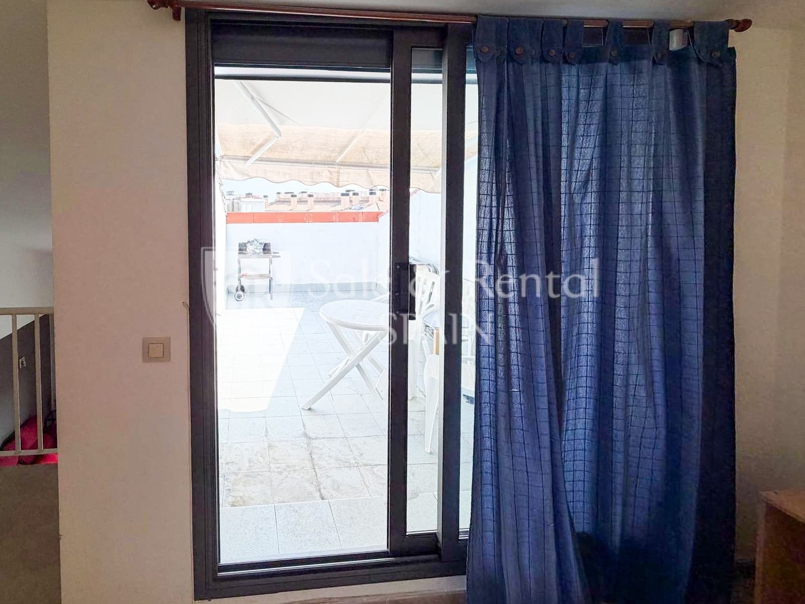 2 bedroom Flat for sale in Lloret de Mar with pool - € 260,000 (Ref: 10176265)