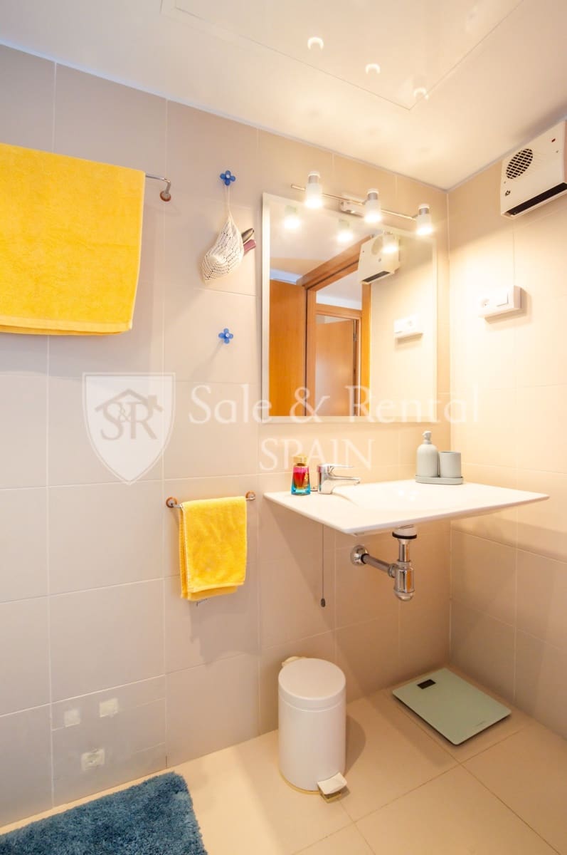 2 bedroom Flat for sale in Tossa de Mar with garage - € 360,000 (Ref: 10182437)