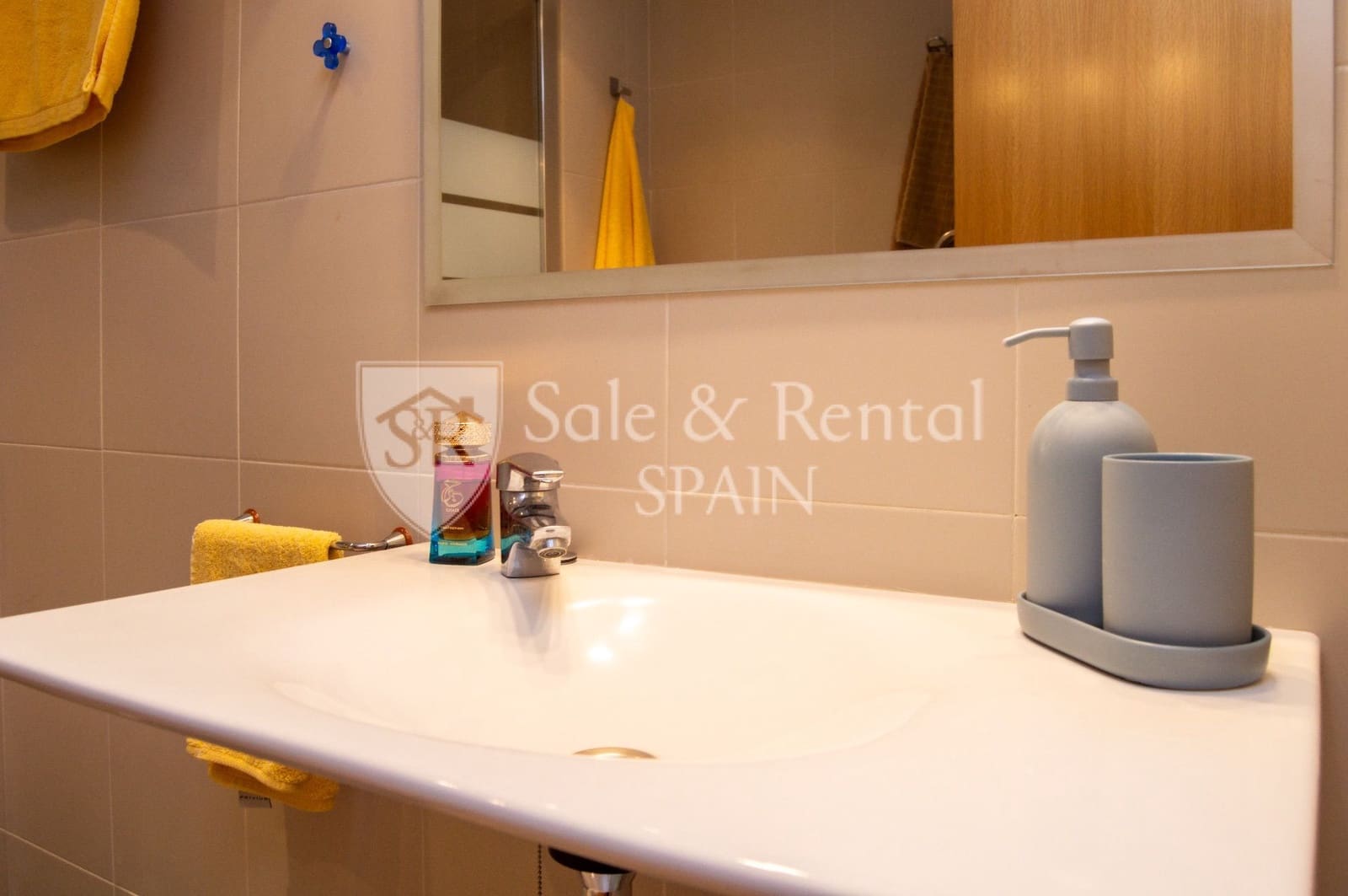 2 bedroom Flat for sale in Tossa de Mar with garage - € 360,000 (Ref: 10182437)