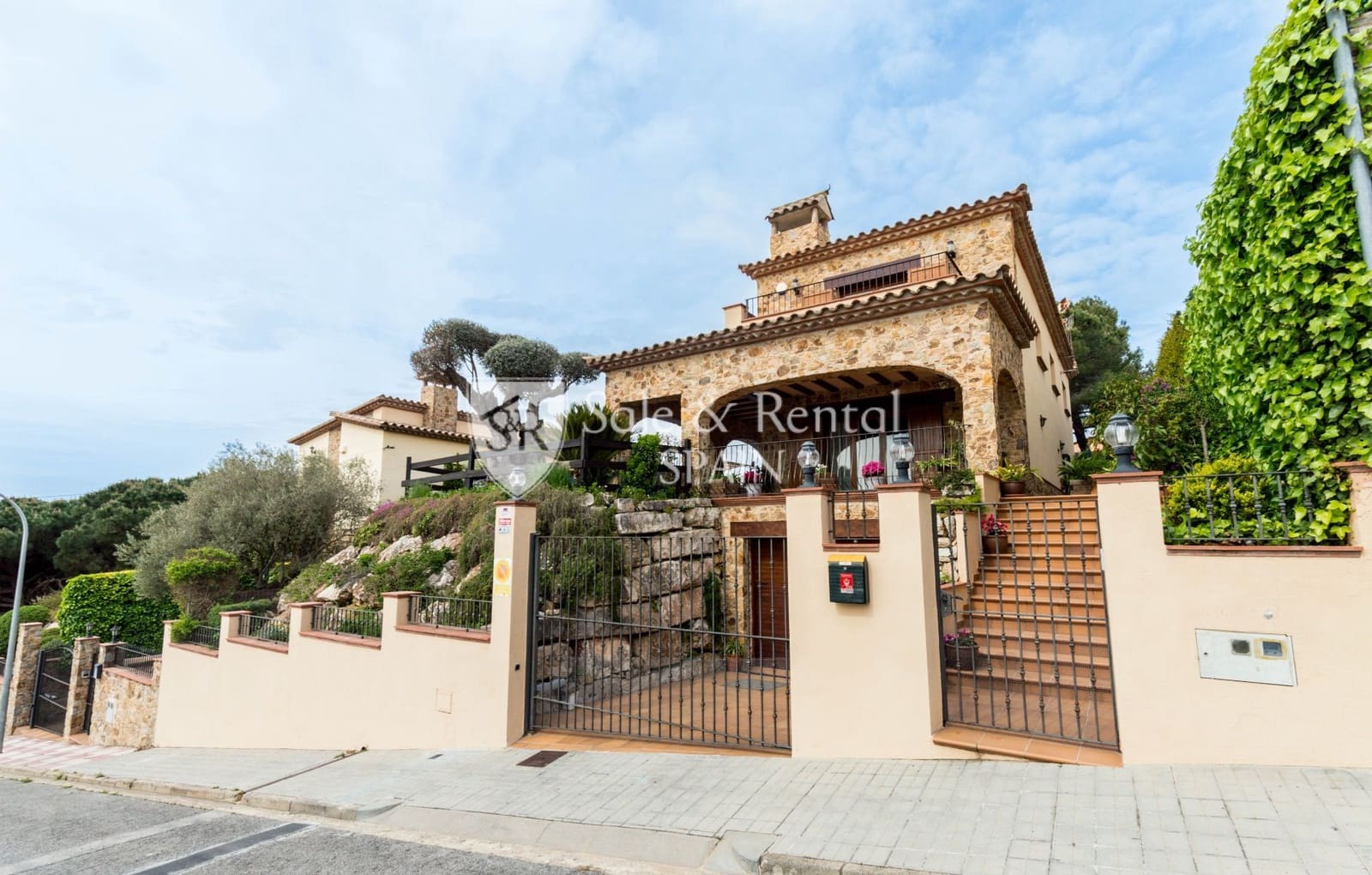 5 soveværelse Villa til salg i Blanes med swimmingpool garage - € 700.000 (Ref: 6017794)
