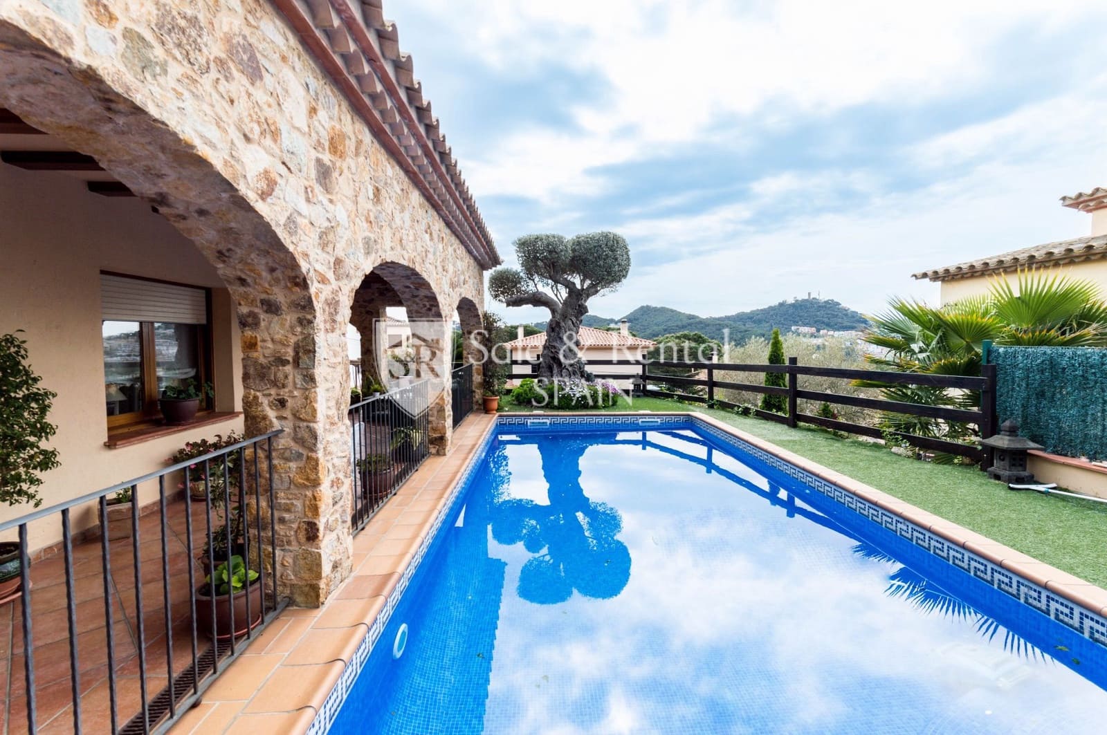 5 soveværelse Villa til salg i Blanes med swimmingpool garage - € 700.000 (Ref: 6017794)