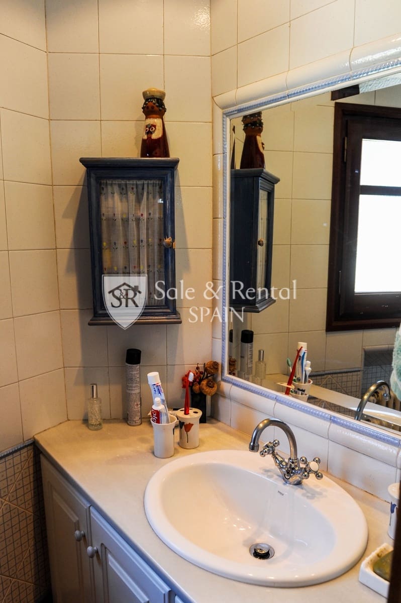 4 soveværelse Villa til salg i Blanes med swimmingpool garage - € 800.000 (Ref: 6019586)