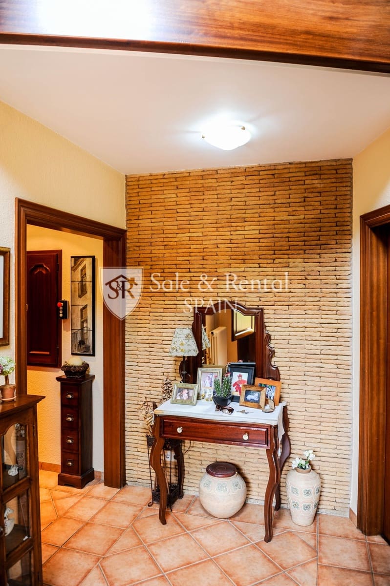 4 soveværelse Villa til salg i Blanes med swimmingpool garage - € 800.000 (Ref: 6019586)