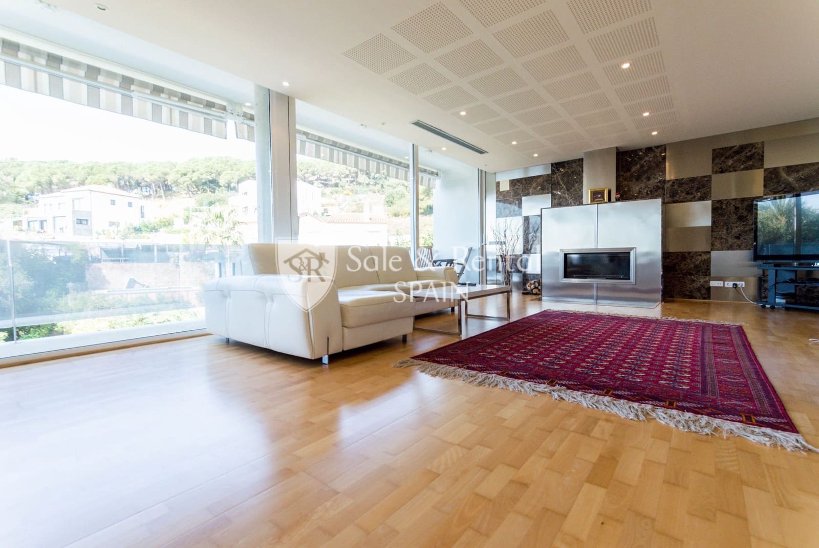 4 sypialnia Willa na sprzedaż w Lloret de Mar z basenem garażem - 875 000 € (Ref: 6060333)