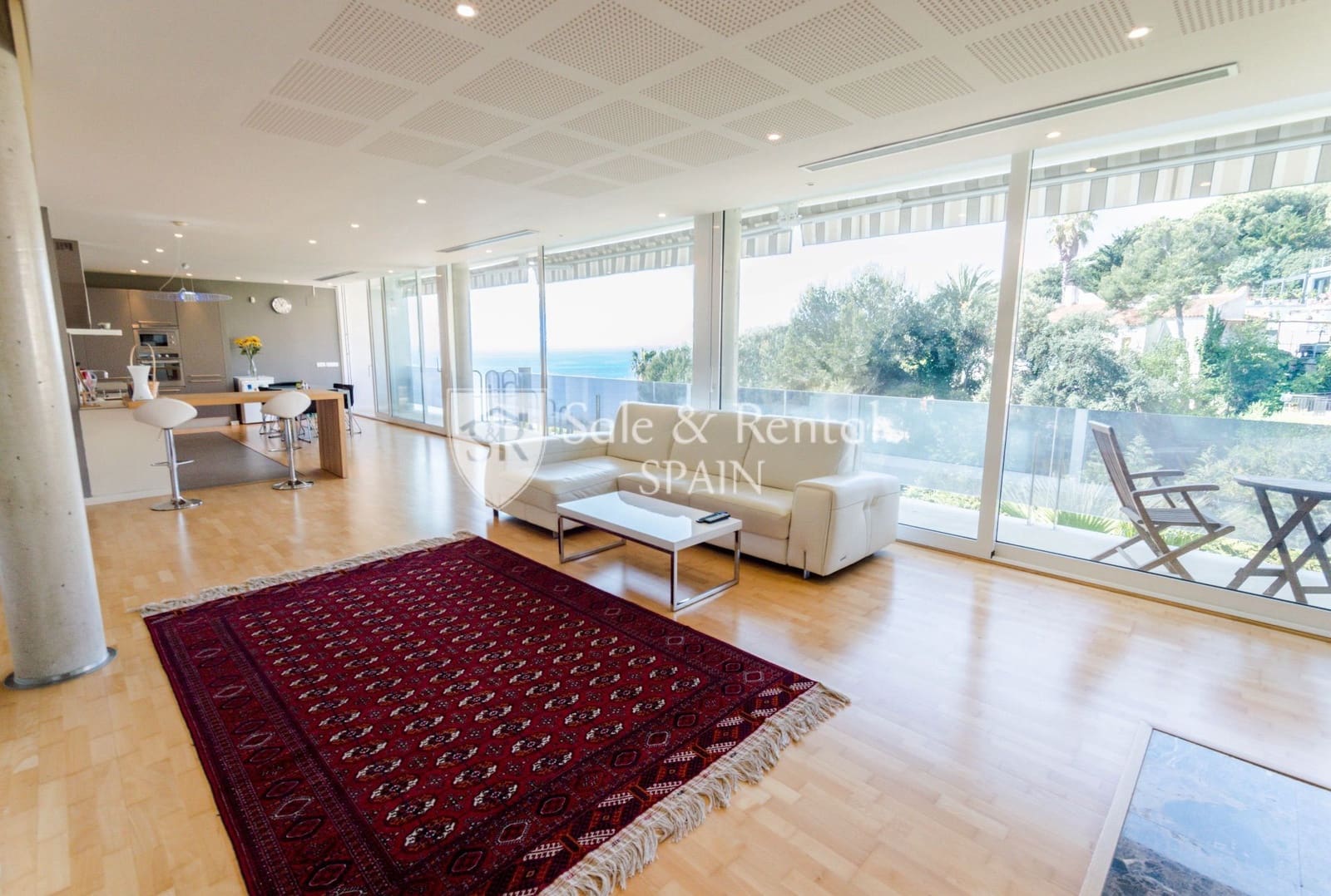 4 sypialnia Willa na sprzedaż w Lloret de Mar z basenem garażem - 875 000 € (Ref: 6060333)