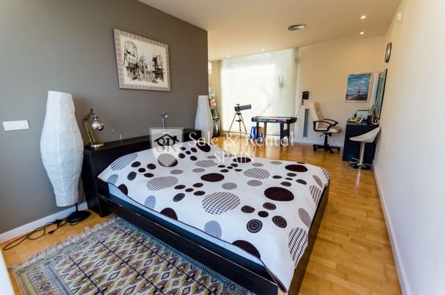 4 quarto Moradia para venda em Montgoda, Lloret de Mar com piscina garagem - 875 000 € (Ref: 6060333)