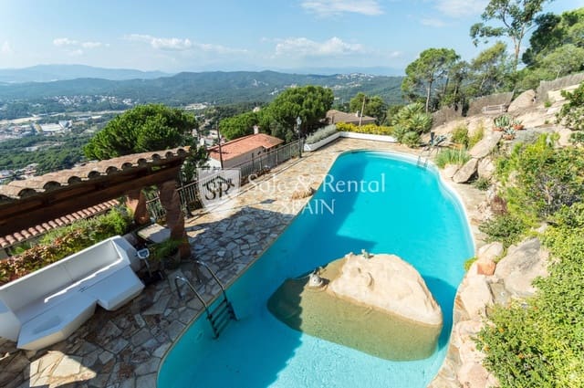 Teren niezagospodarowany na sprzedaż w Roca Grossa, Lloret de Mar - 350 000 € (Ref: 6418564)
