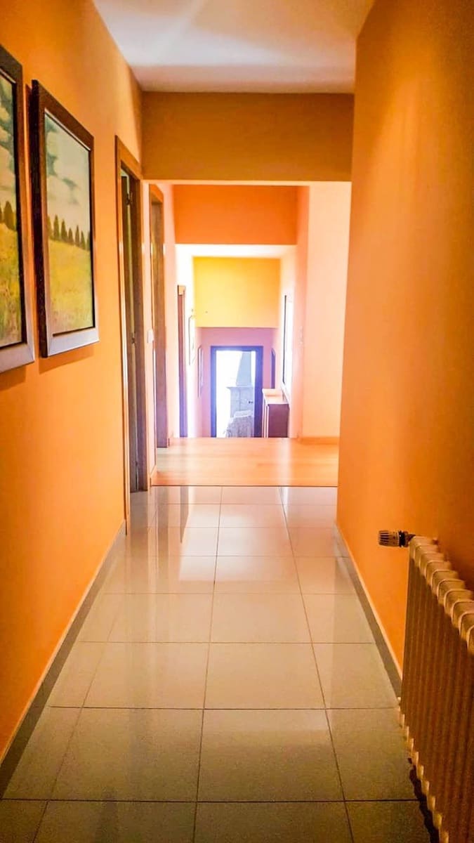 8 slaapkamer Villa te koop in Lloret de Mar met zwembad garage - € 580.000 (Ref: 6837957)