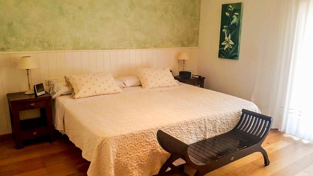 8 slaapkamer Villa te koop in Lloret de Mar met zwembad garage - € 580.000 (Ref: 6837957)