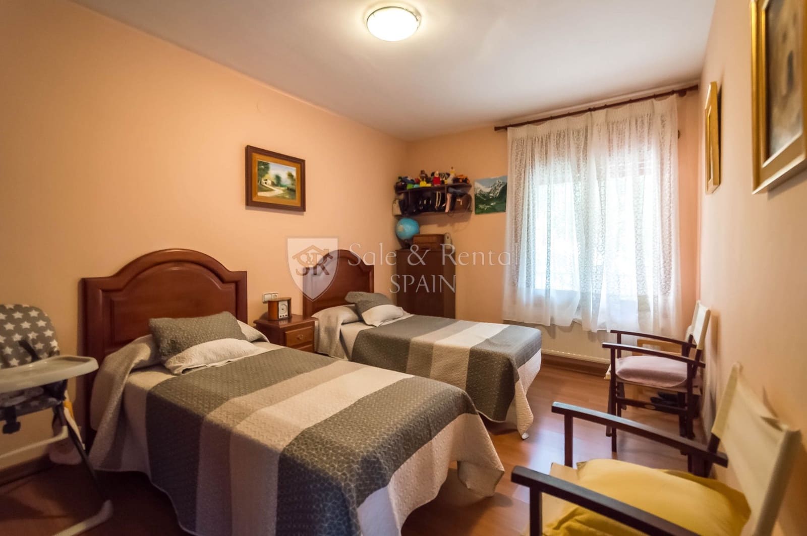 4 soveværelse Villa til salg i Lloret de Mar med swimmingpool garage - € 450.000 (Ref: 7000798)