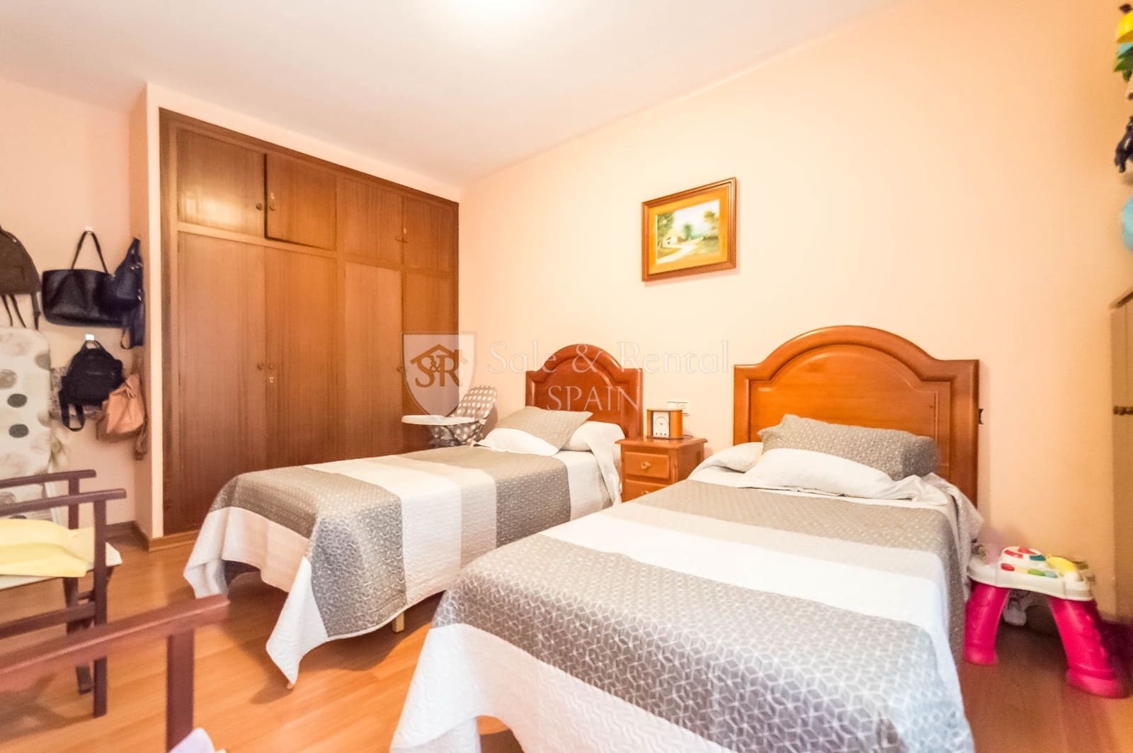 4 soveværelse Villa til salg i Lloret de Mar med swimmingpool garage - € 450.000 (Ref: 7000798)