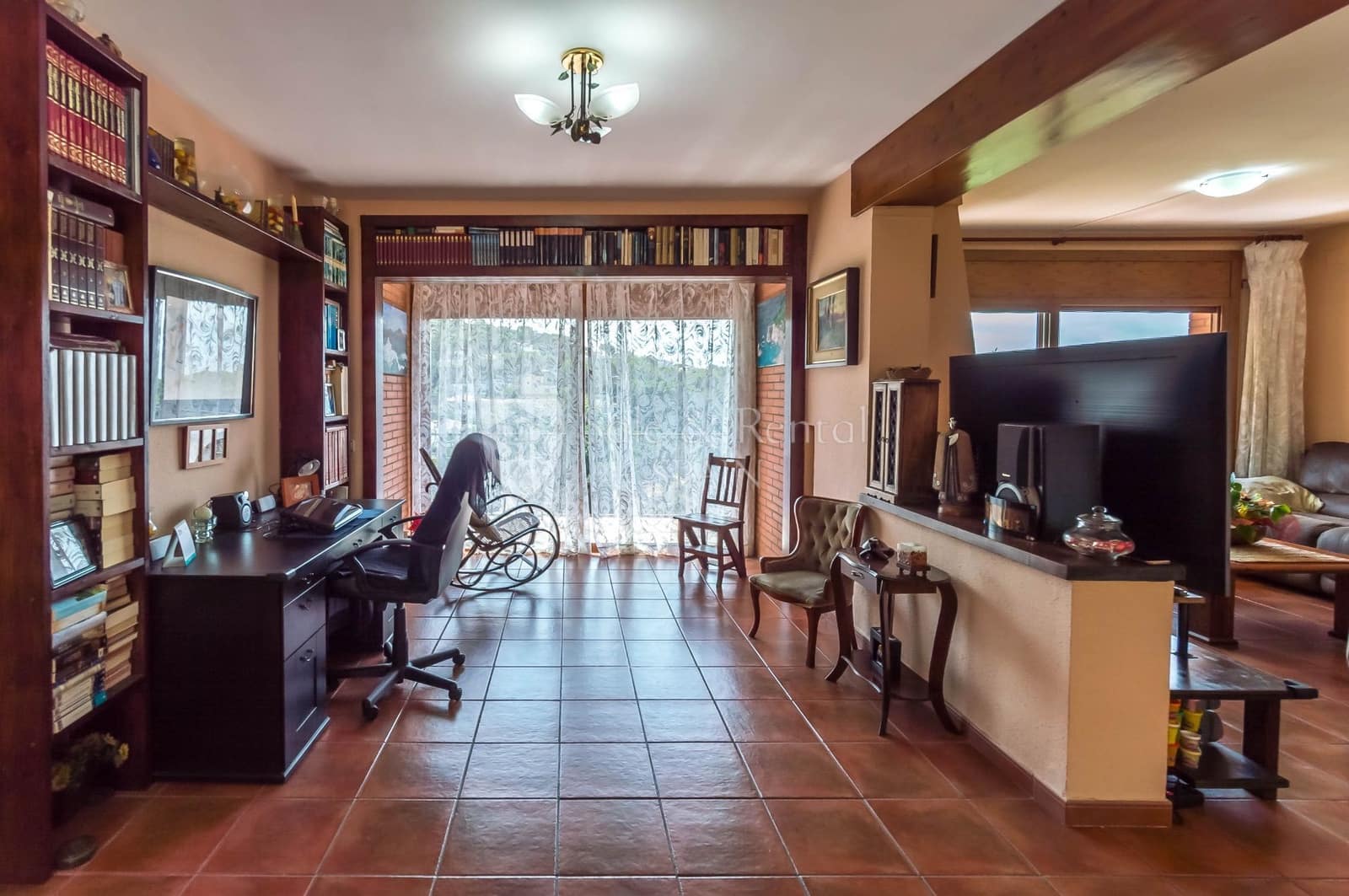 4 soveværelse Villa til salg i Lloret de Mar med swimmingpool garage - € 450.000 (Ref: 7000798)