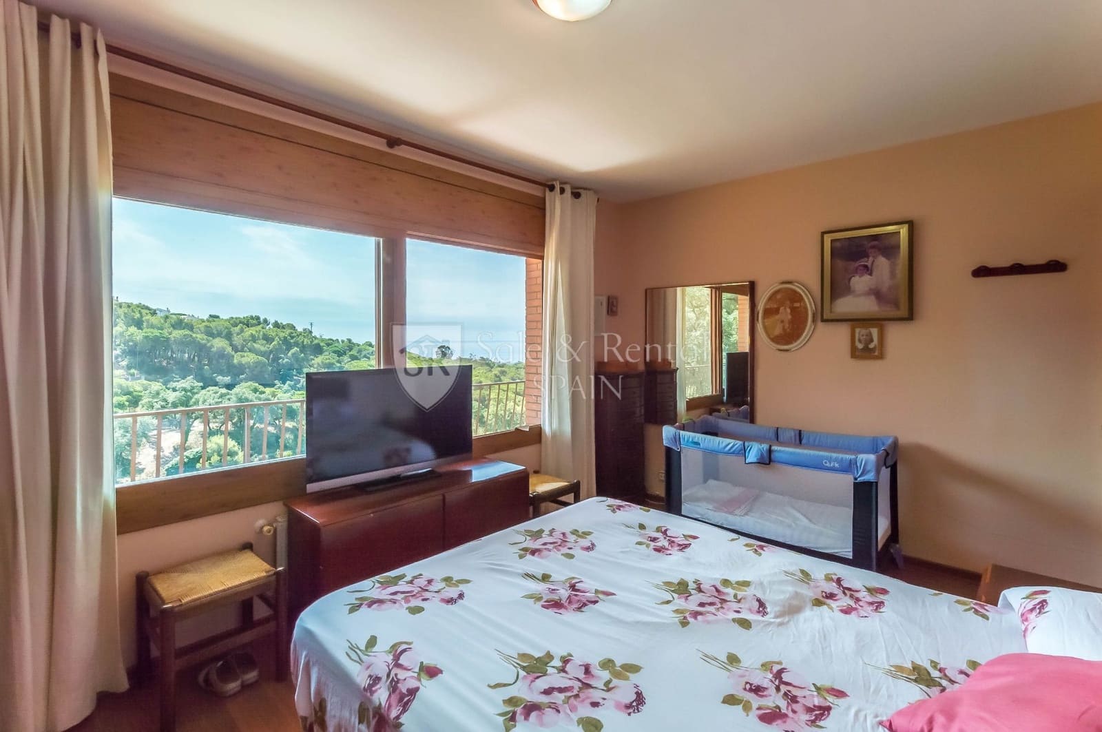 4 soveværelse Villa til salg i Lloret de Mar med swimmingpool garage - € 450.000 (Ref: 7000798)