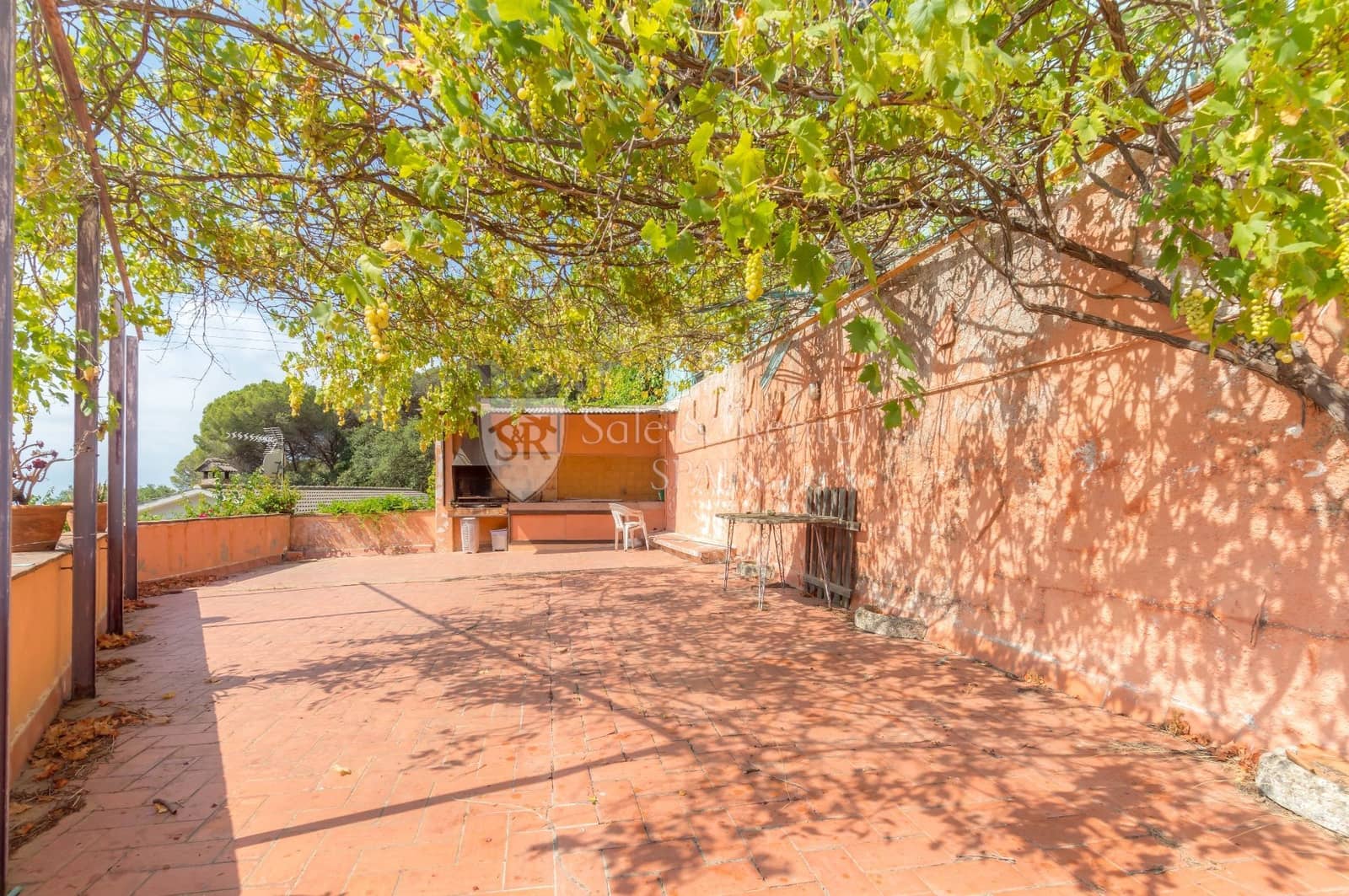 4 soveværelse Villa til salg i Lloret de Mar med swimmingpool garage - € 450.000 (Ref: 7000798)