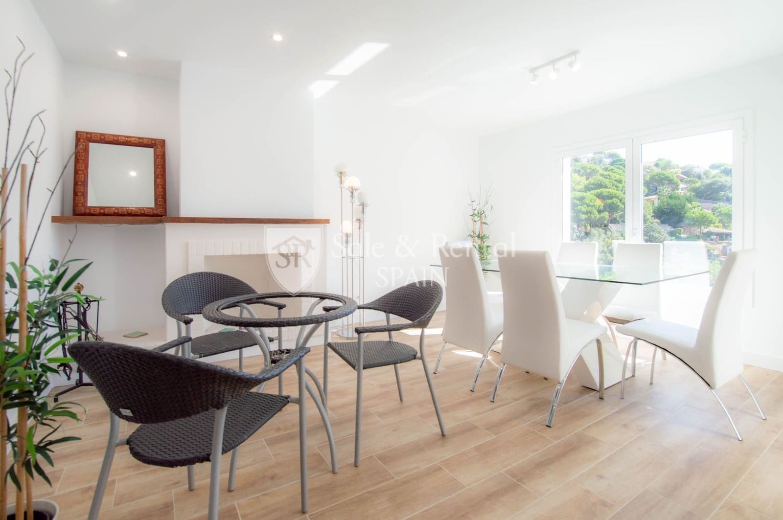 3 bedroom Flat for sale in Lloret de Mar - € 195,000 (Ref: 7140699)