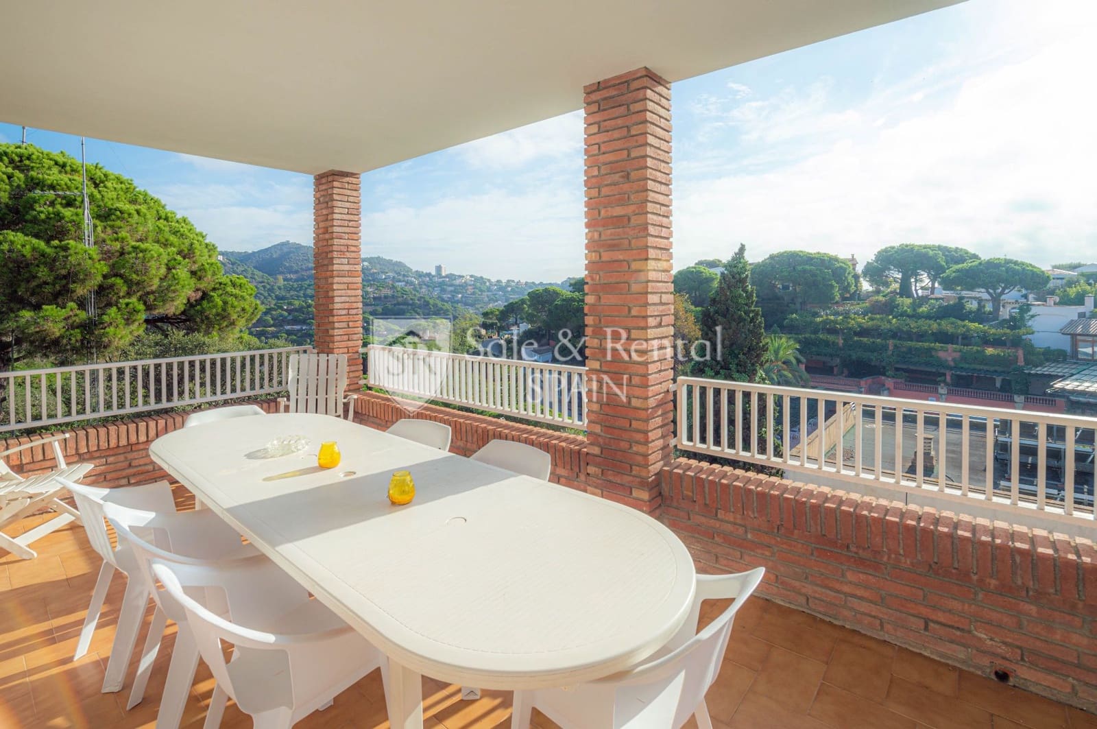 7 soveværelse Villa til salg i Lloret de Mar med swimmingpool garage - € 490.000 (Ref: 7149431)