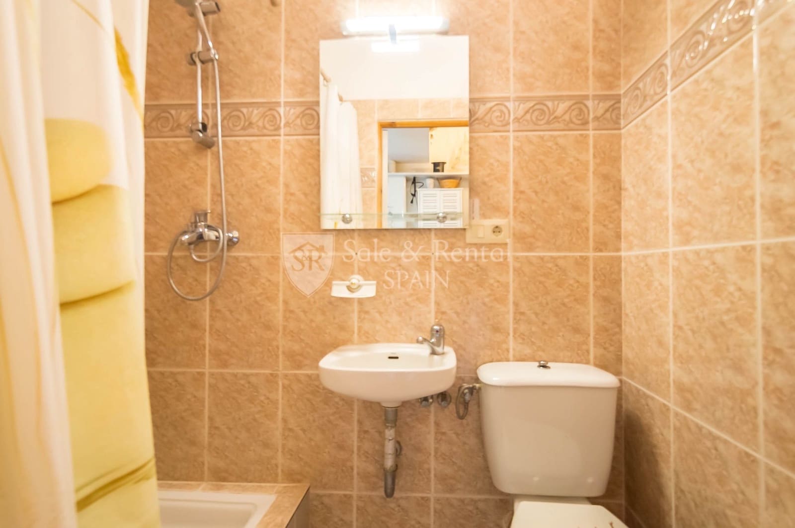 8 soveværelse Villa til salg i Lloret de Mar med swimmingpool garage - € 449.000 (Ref: 7419809)