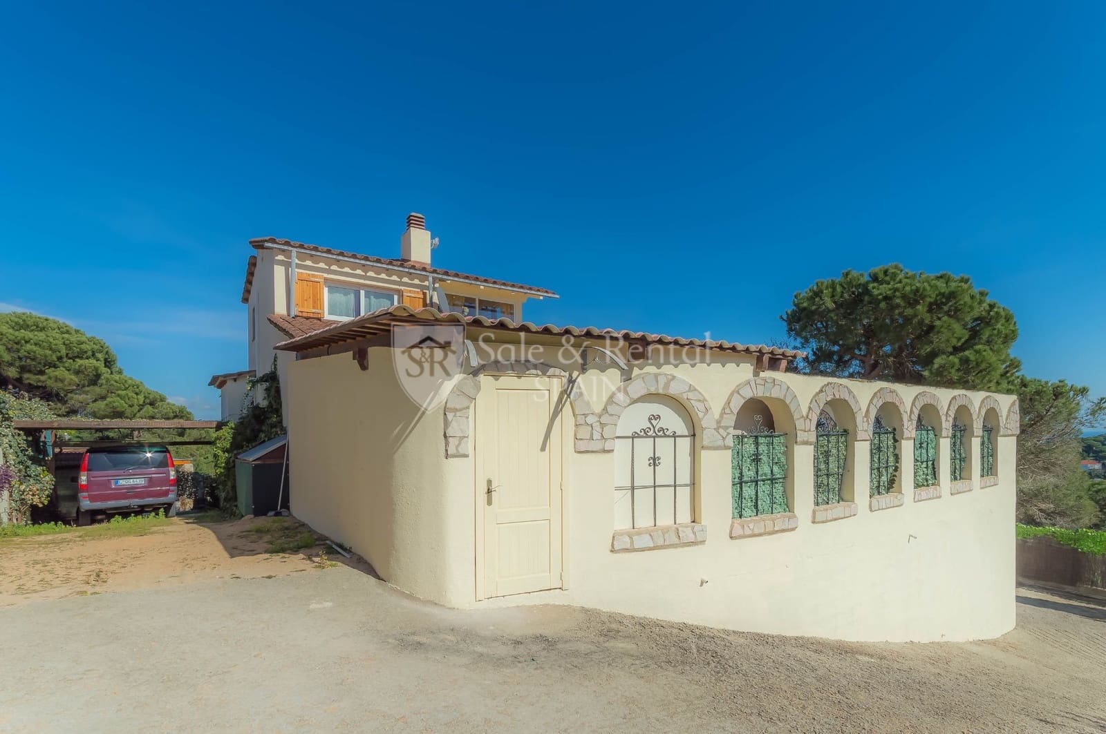 8 soveværelse Villa til salg i Lloret de Mar med swimmingpool garage - € 449.000 (Ref: 7419809)