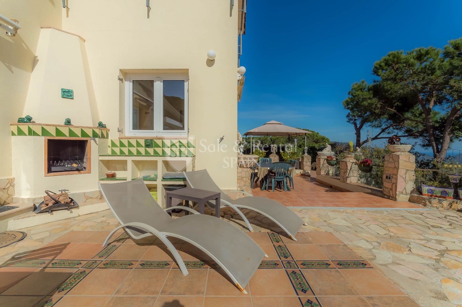 8 soveværelse Villa til salg i Lloret de Mar med swimmingpool garage - € 449.000 (Ref: 7419809)