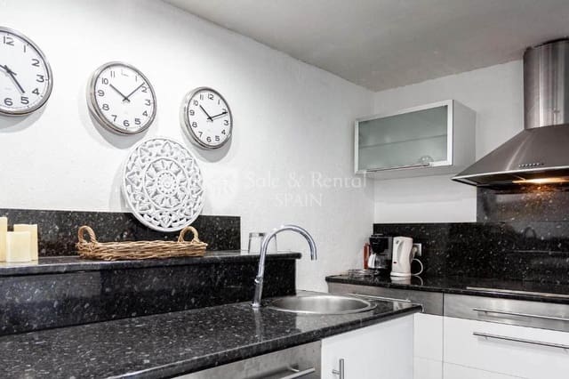 3 makuuhuone Asunto myytävänä paikassa Fenals, Lloret de Mar - 360 000 € (Ref: 7454641)