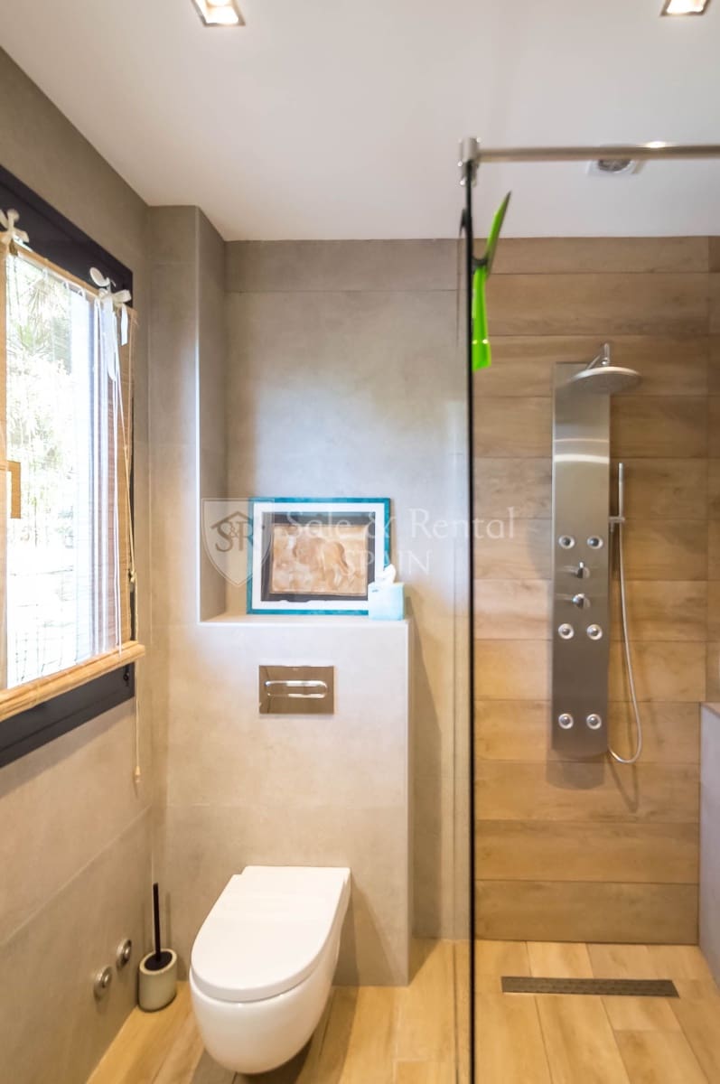 4 bedroom Villa for sale in Lloret de Mar with pool garage - € 1,250,000 (Ref: 7480689)