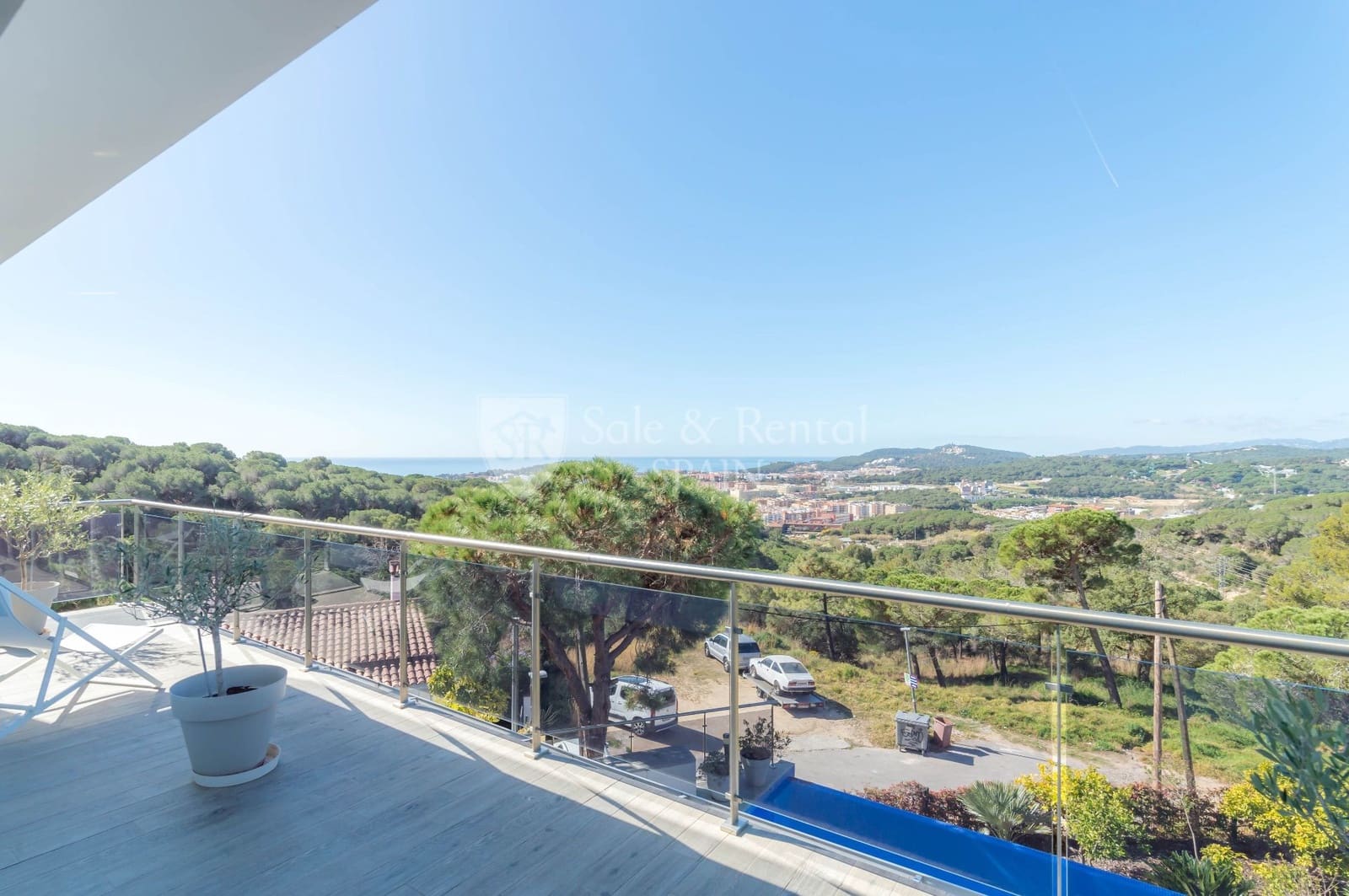 4 bedroom Villa for sale in Lloret de Mar with pool garage - € 1,250,000 (Ref: 7480689)