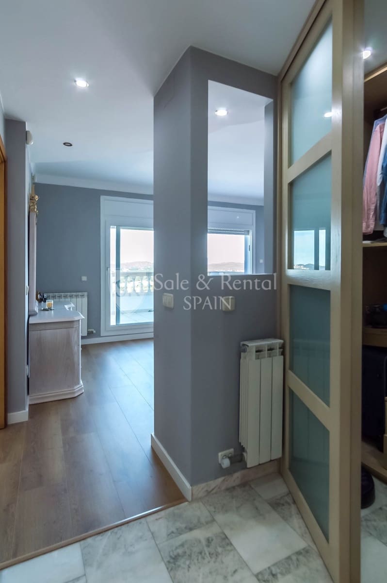 3 soveværelse Villa til salg i Lloret de Mar med swimmingpool garage - € 699.000 (Ref: 7512691)