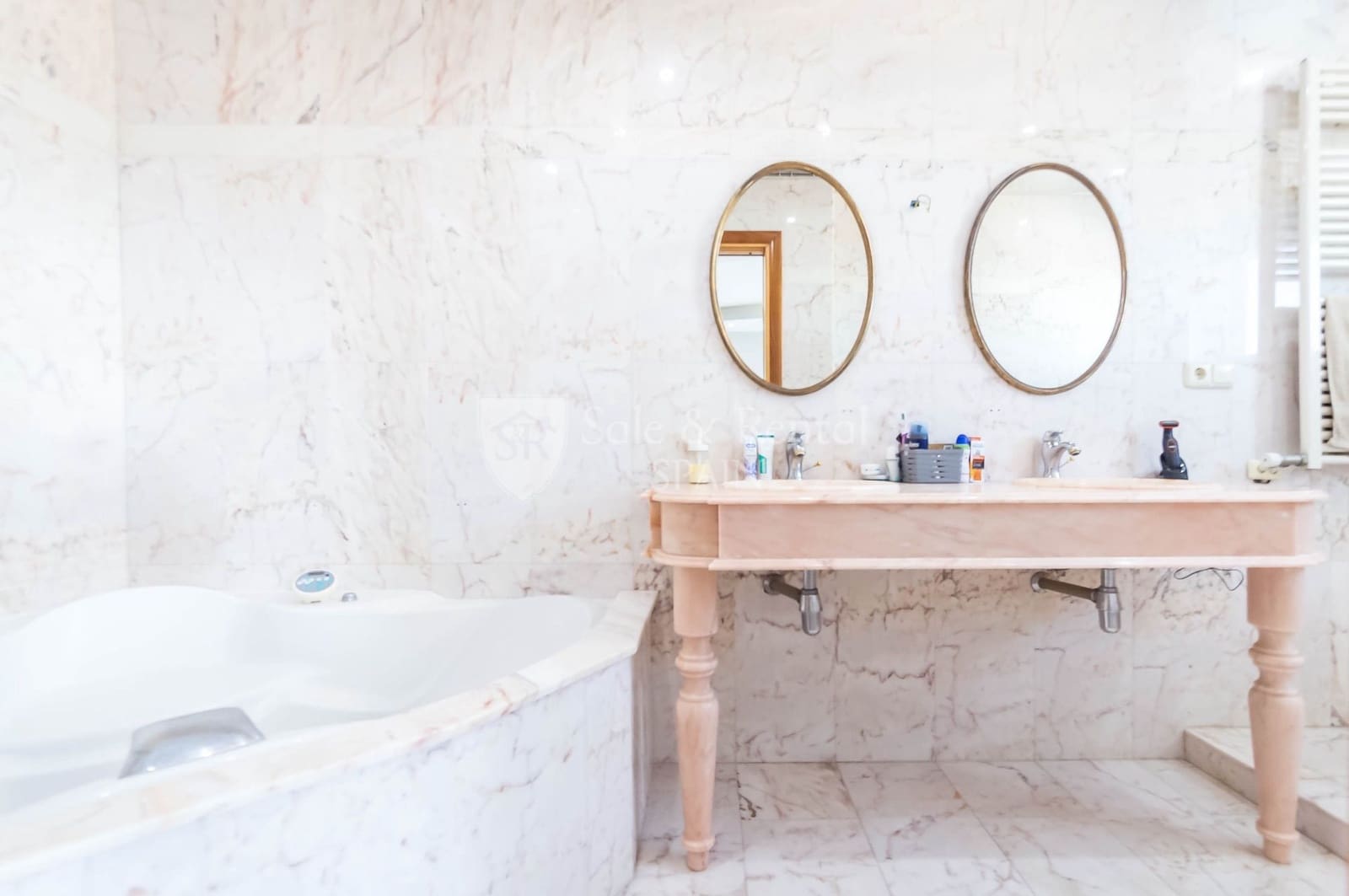 3 soveværelse Villa til salg i Lloret de Mar med swimmingpool garage - € 699.000 (Ref: 7512691)