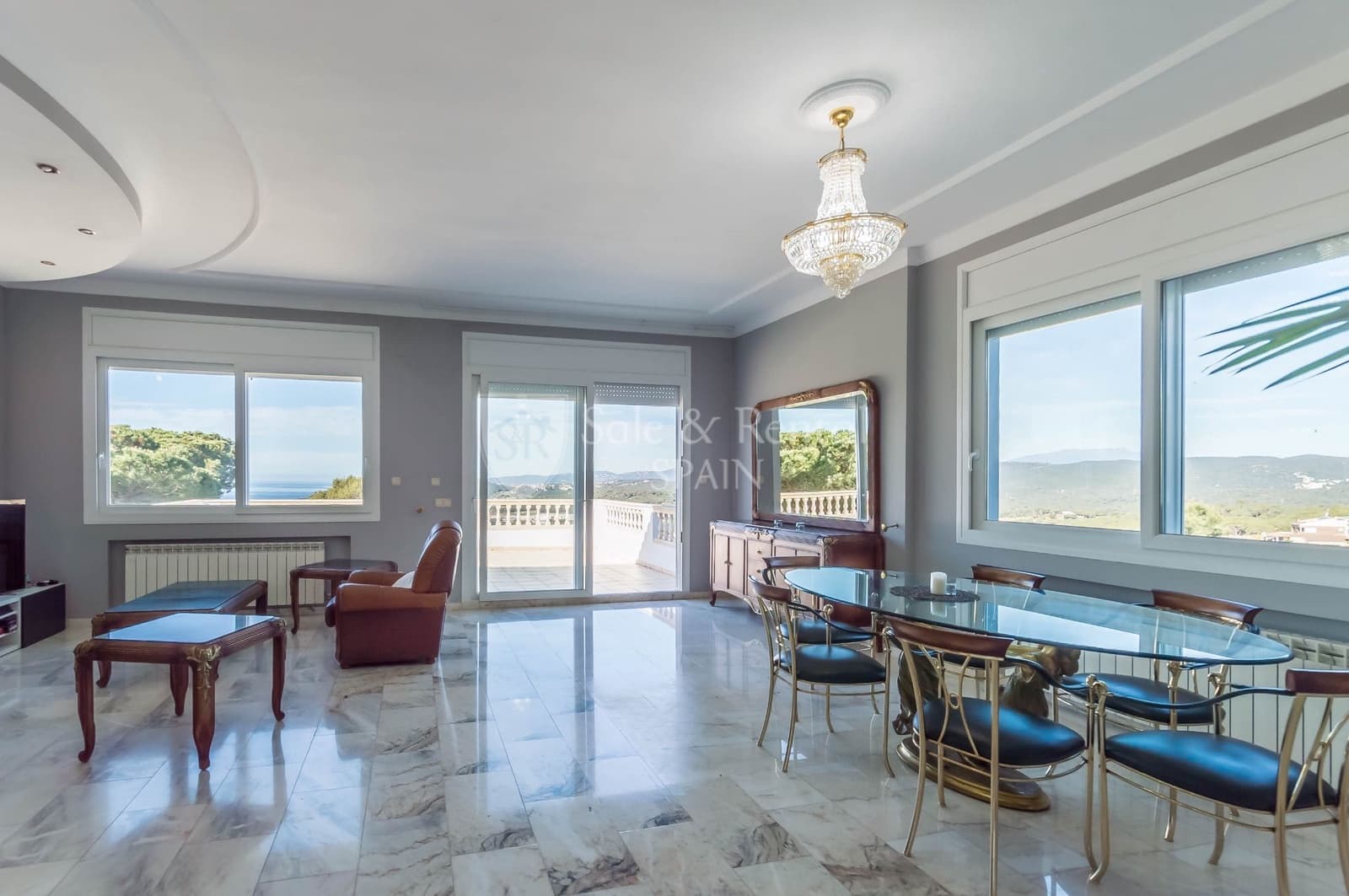 3 soveværelse Villa til salg i Lloret de Mar med swimmingpool garage - € 699.000 (Ref: 7512691)