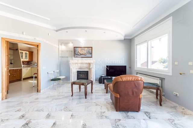 3 chambre Villa/Maison à vendre à Roca Grossa, Lloret de Mar avec piscine garage - 699 000 € (Ref: 7512691)