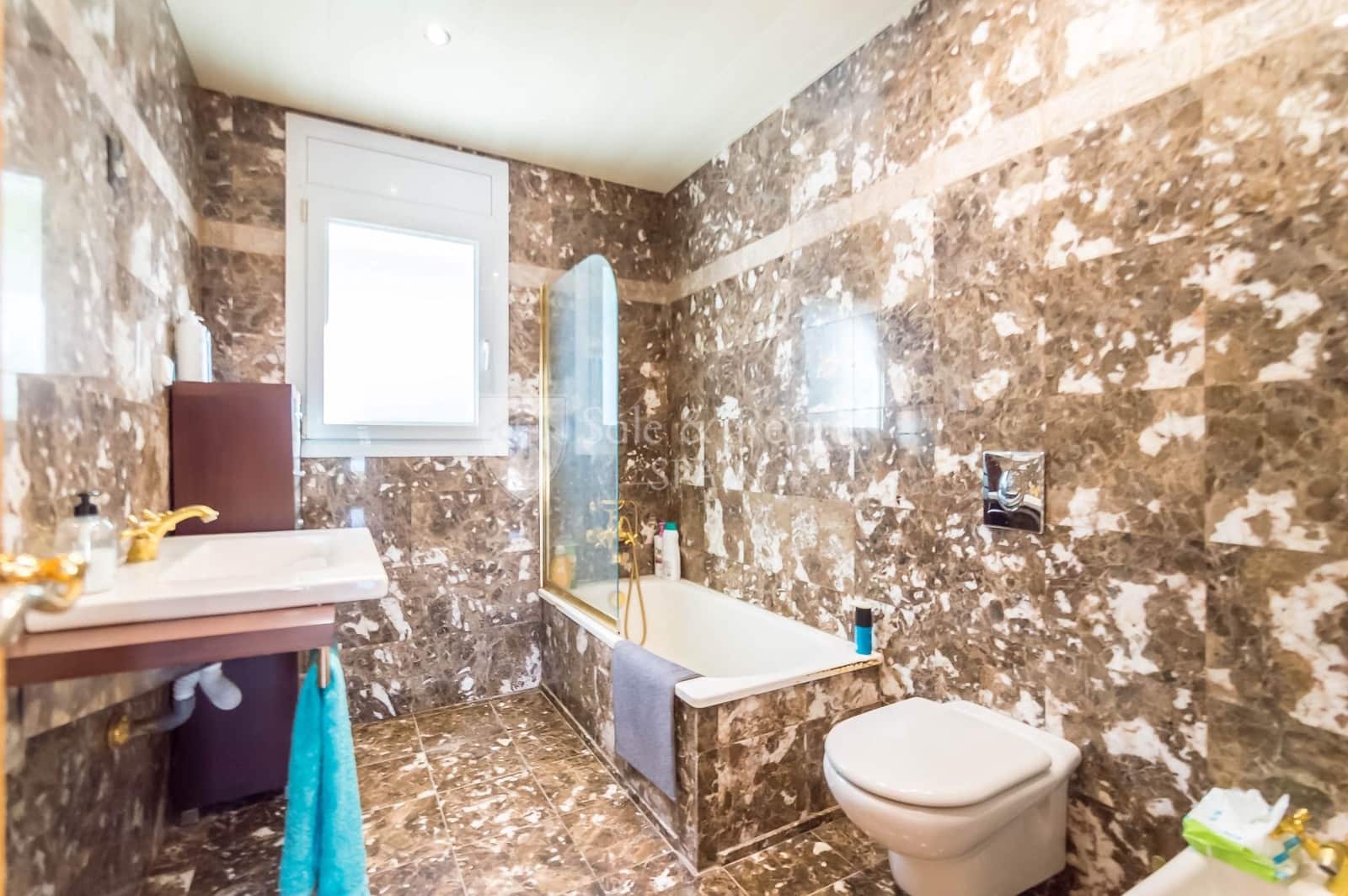 3 soveværelse Villa til salg i Lloret de Mar med swimmingpool garage - € 699.000 (Ref: 7512691)