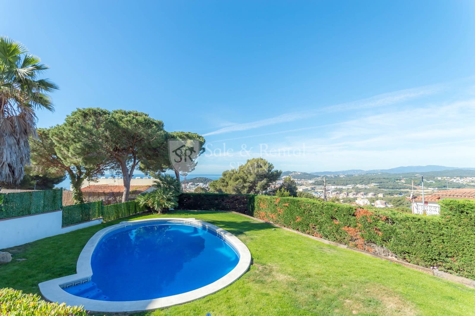 3 soveværelse Villa til salg i Lloret de Mar med swimmingpool garage - € 699.000 (Ref: 7512691)
