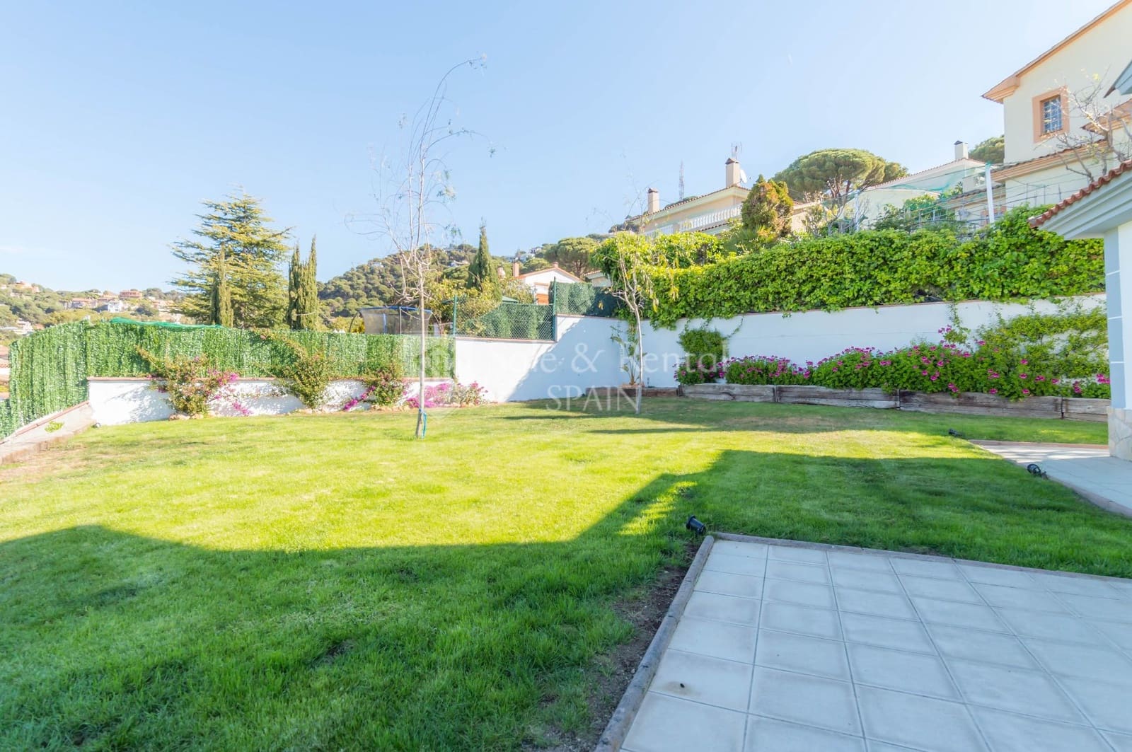 3 soveværelse Villa til salg i Lloret de Mar med swimmingpool garage - € 699.000 (Ref: 7512691)