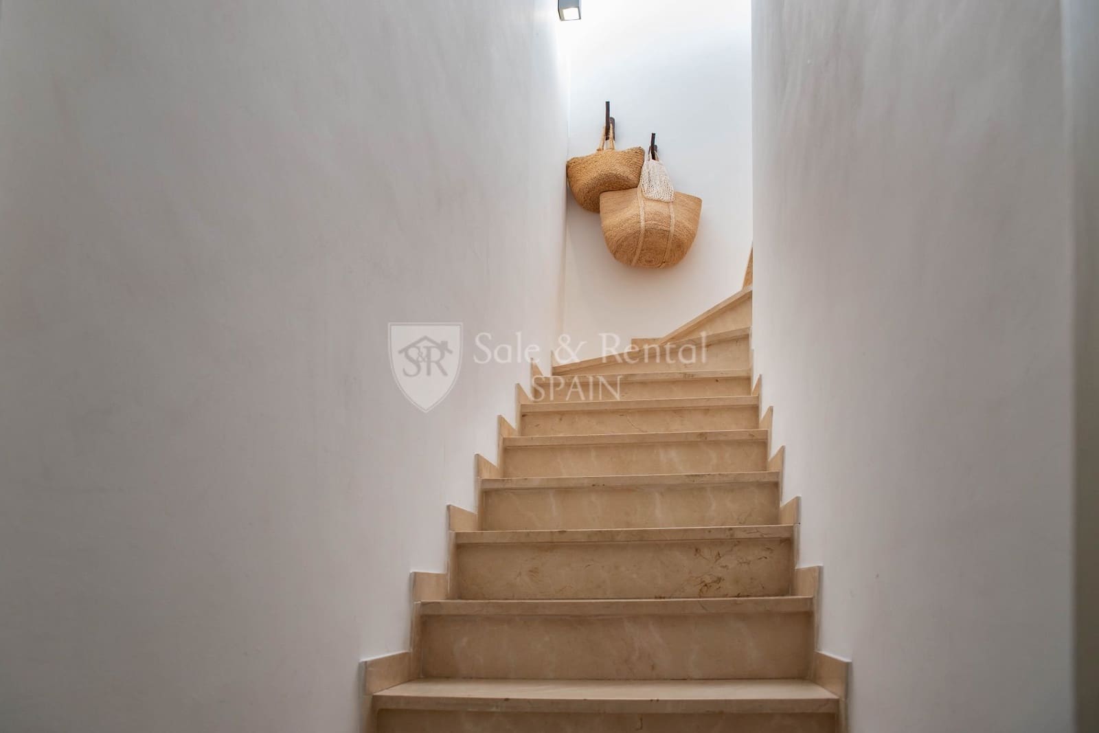 4 soverom Kjedet enebolig til salgs i Lloret de Mar med svømmebasseng garasje - € 625 000 (Ref: 7515632)