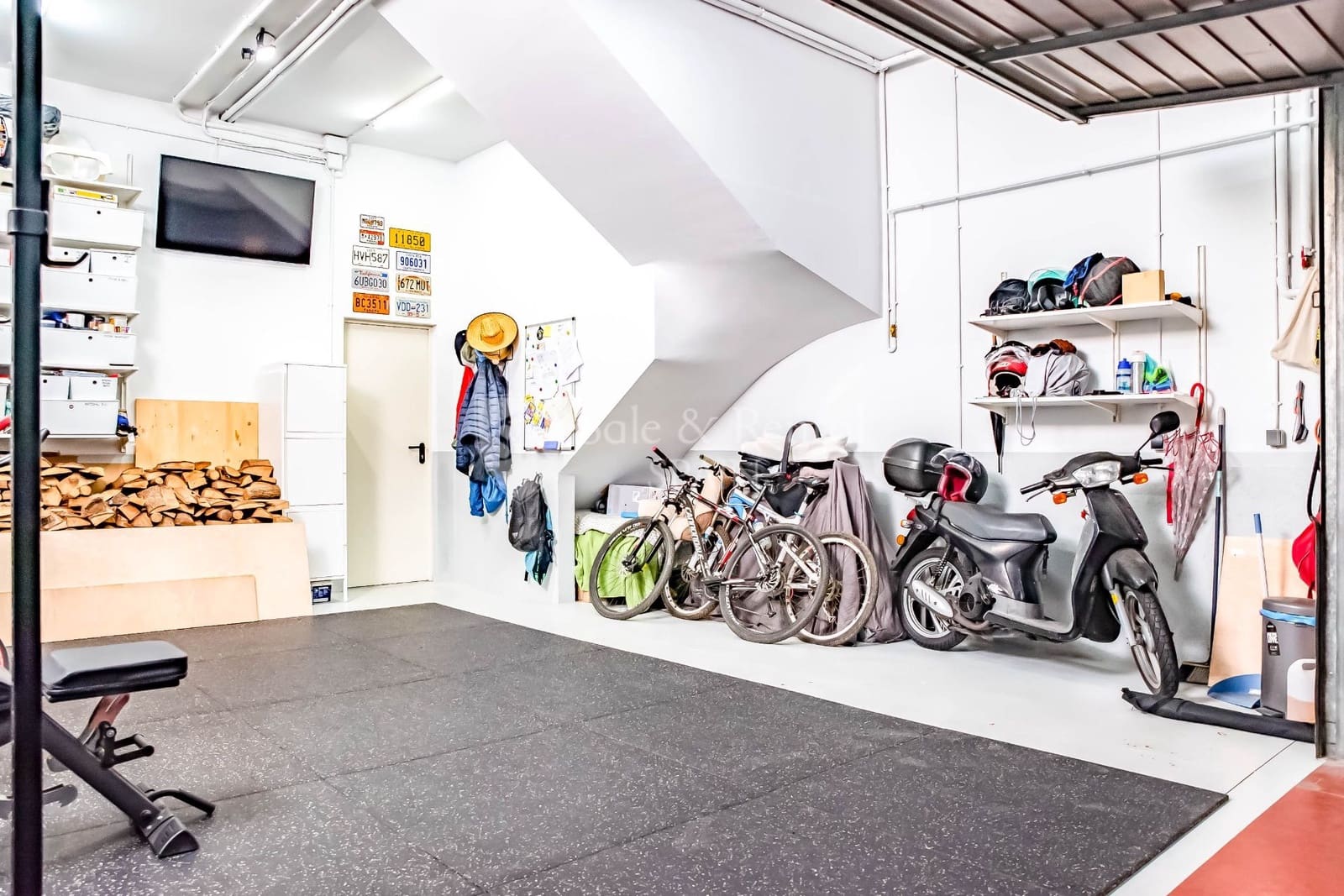 4 soverom Kjedet enebolig til salgs i Lloret de Mar med svømmebasseng garasje - € 625 000 (Ref: 7515632)