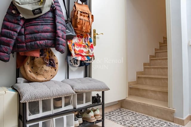 4 bedroom Semi-detached Villa for sale in Fenals, Lloret de Mar with pool garage - € 625,000 (Ref: 7515632)