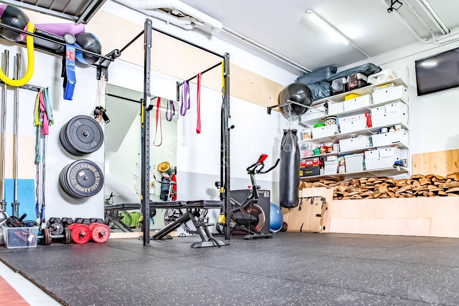 4 soverom Kjedet enebolig til salgs i Lloret de Mar med svømmebasseng garasje - € 625 000 (Ref: 7515632)