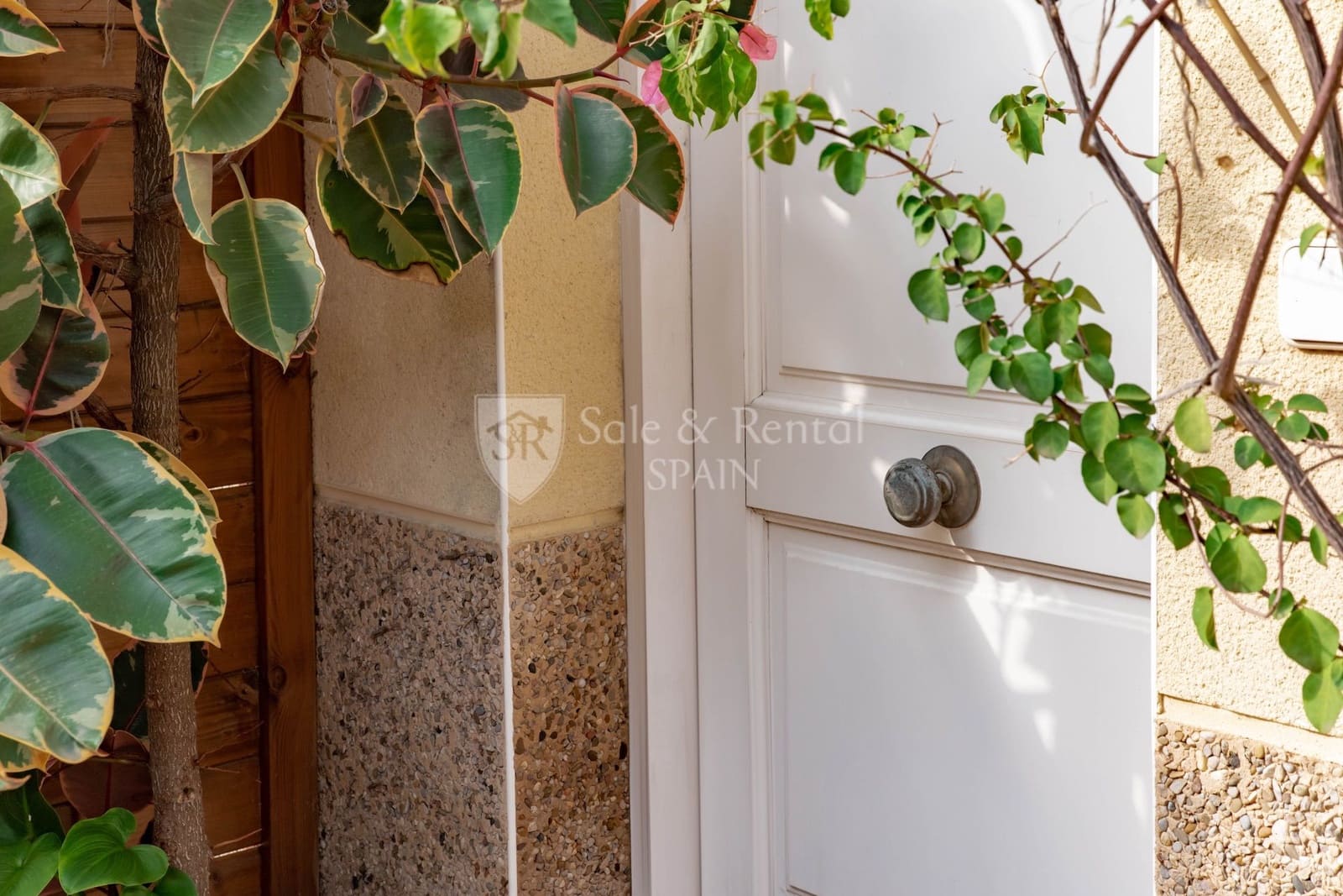 4 soverom Kjedet enebolig til salgs i Lloret de Mar med svømmebasseng garasje - € 625 000 (Ref: 7515632)