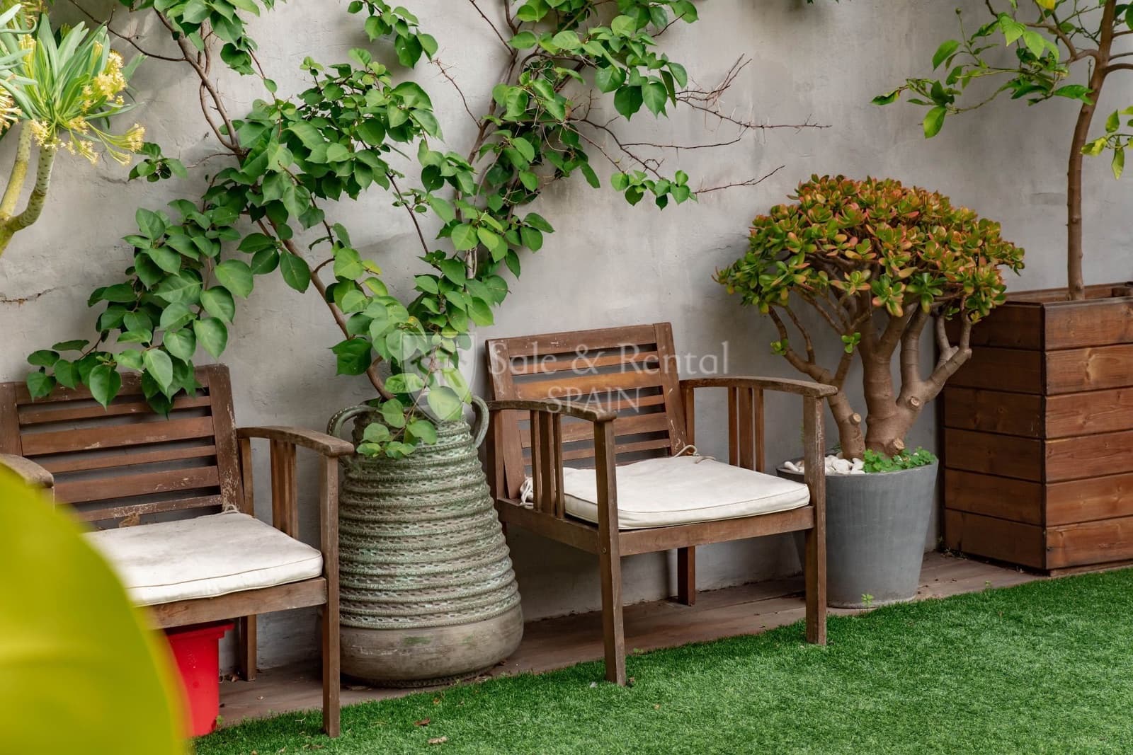 4 soverom Kjedet enebolig til salgs i Lloret de Mar med svømmebasseng garasje - € 625 000 (Ref: 7515632)